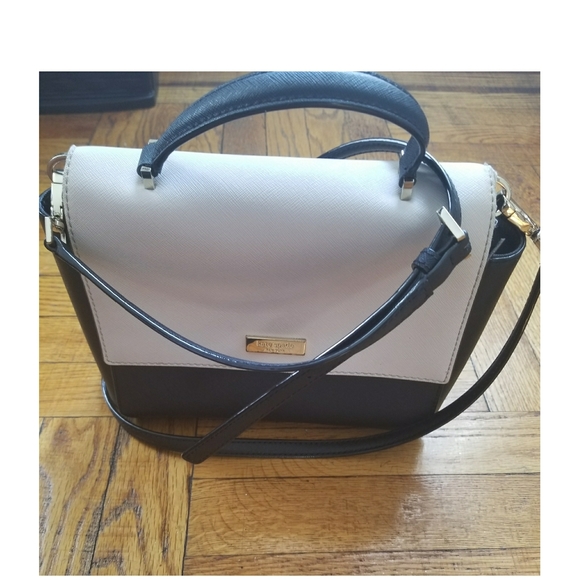 kate spade Handbags - Kate spade crossbody bag